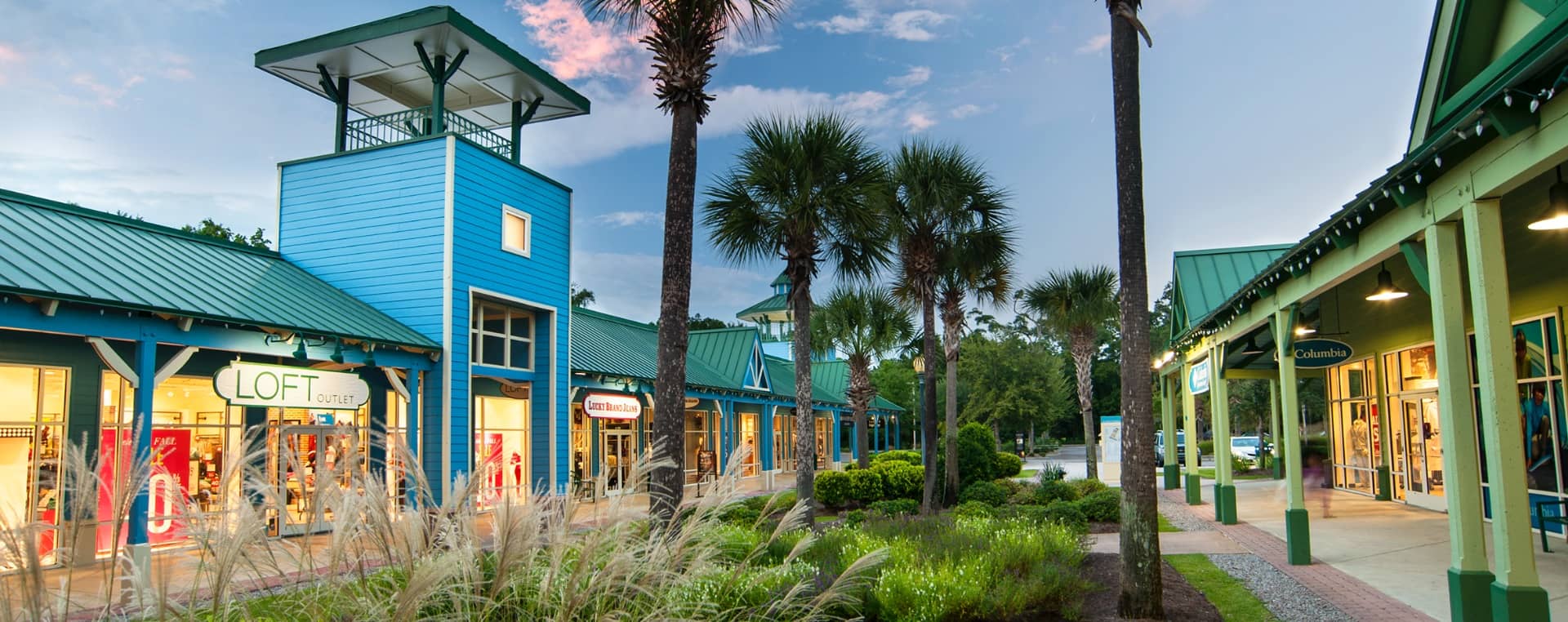 Tanger Outlets Hilton Head Center Images